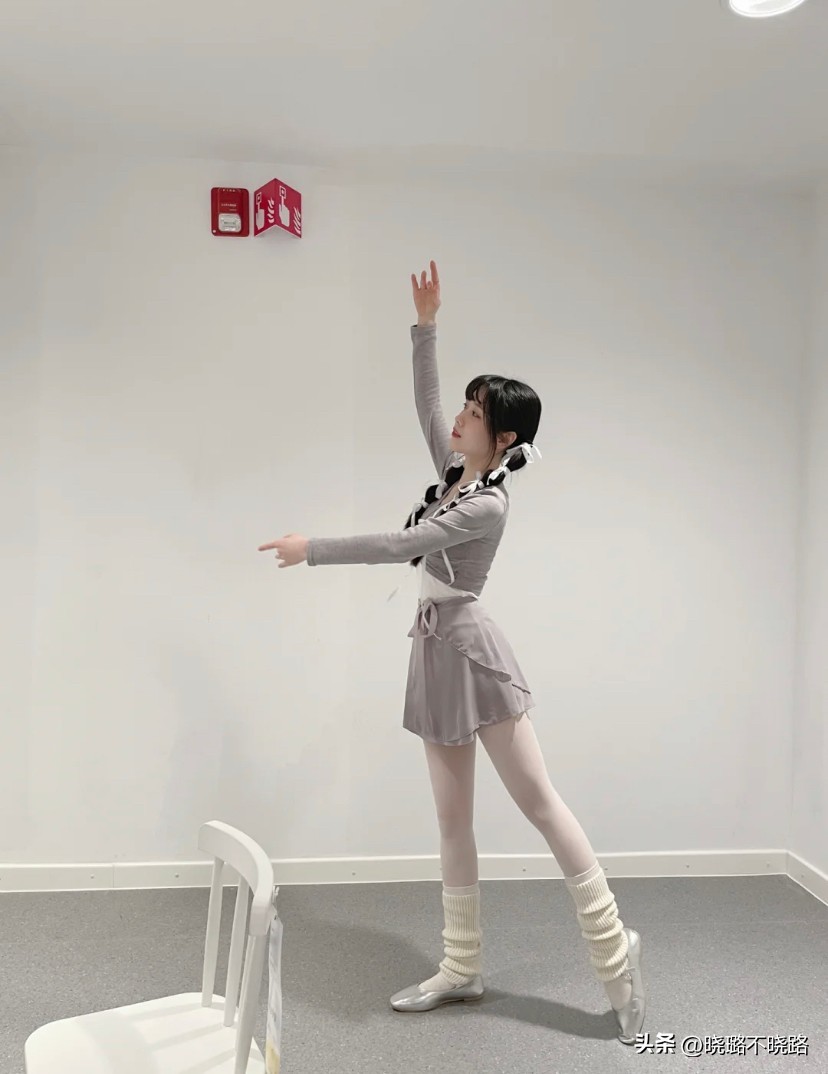 显瘦瑜伽服穿搭教程,瑜伽服套装短裙时尚最新款