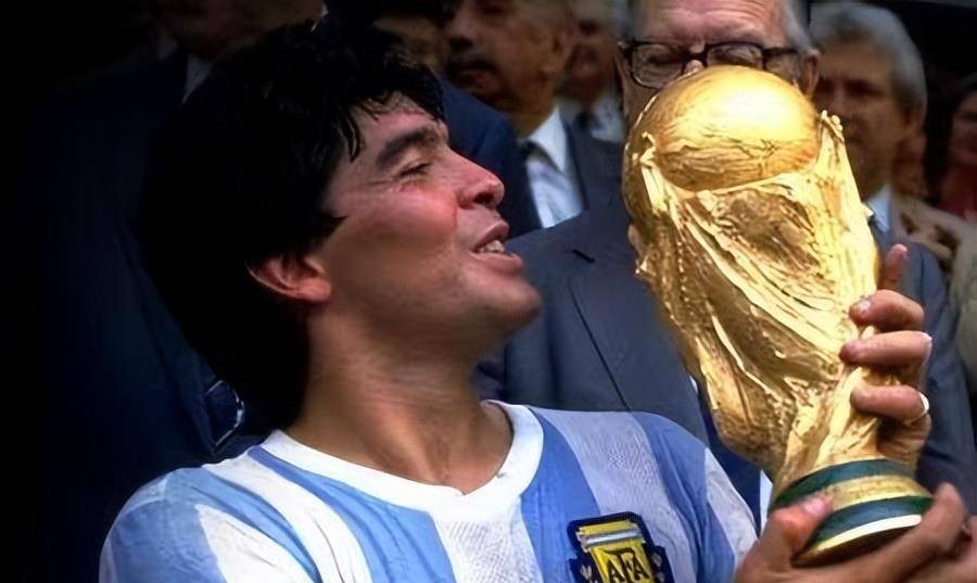 世界杯巴西1-7输球,巴西1-7惨败德国巴西的阵容