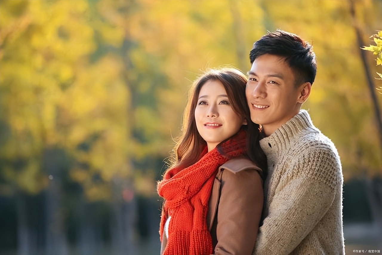 遇上有“恋母情结”的男人，女人做到这四点，解开他的结