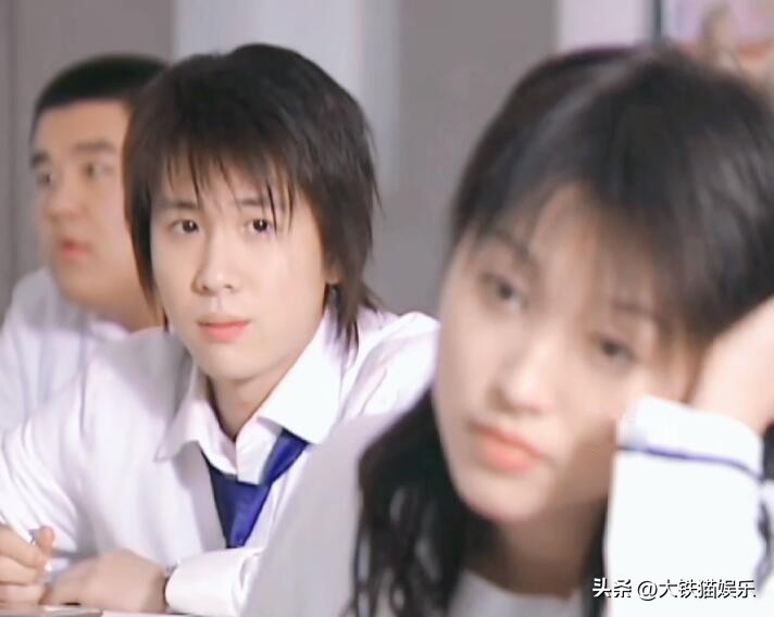 高开低走的6位男星，出道就演男一，王炸后一路下滑，贵圈太现实