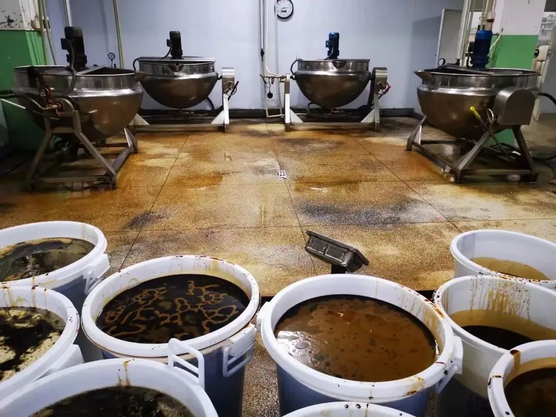 警方侦破一起特大假冒注册商标案,假冒注册商标涉案金额170万判几年