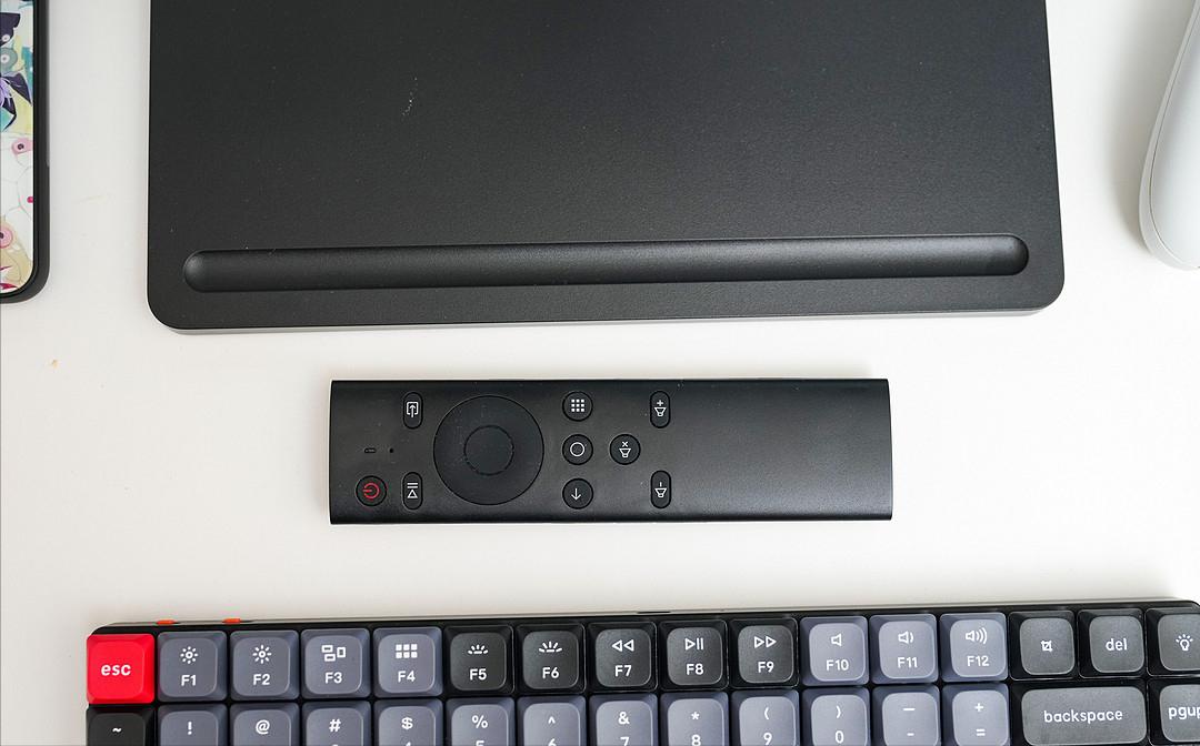 不仅是显示器，而且还是智慧屏！28寸4K元创师H28显示器使用体验