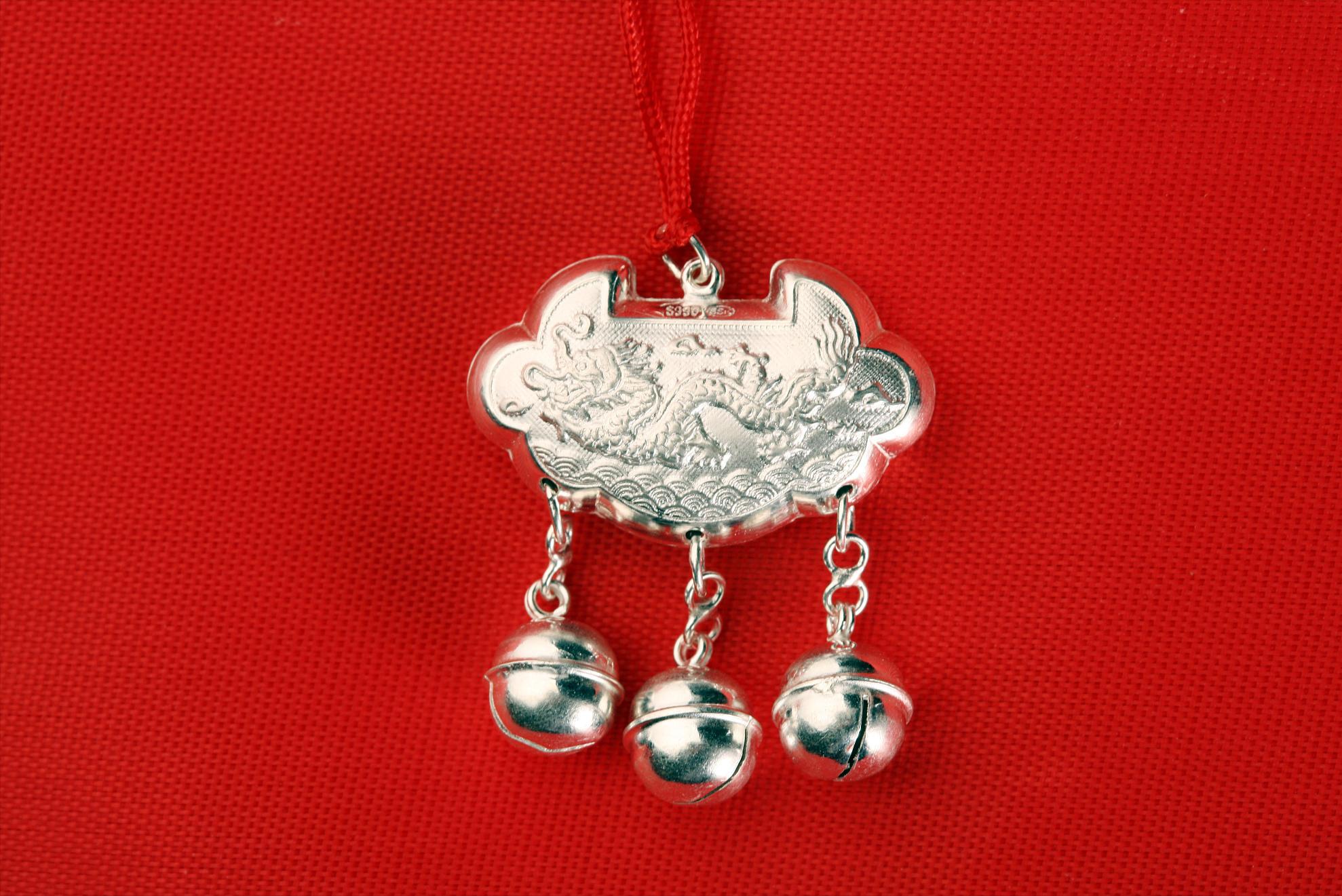 从百家锁和长命索看中国传统的护身符文化，太有意思了！