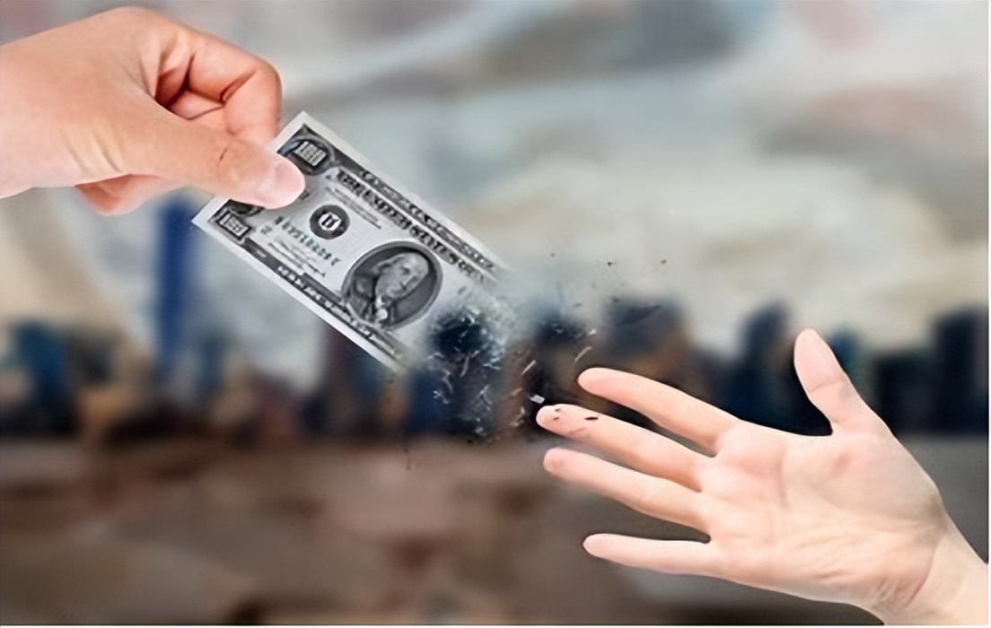 中国出售1700亿美债，转手又买进1218亿美元债券，此番意欲何为？