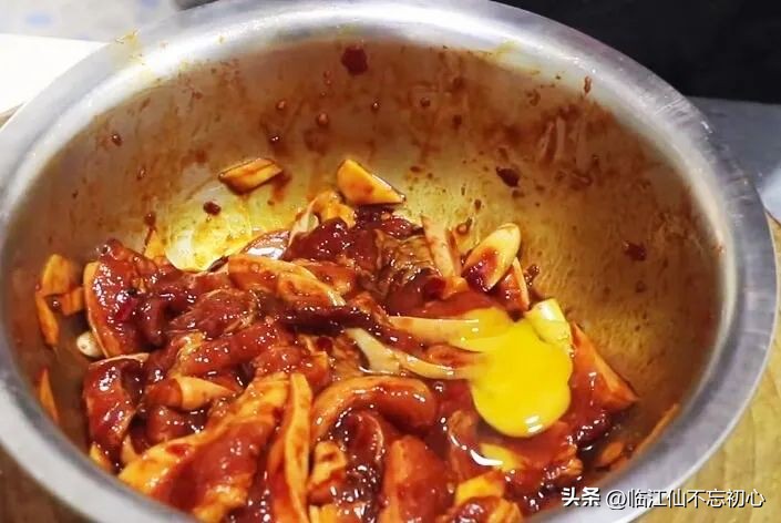 南昌羊子巷美食粉蒸肉,南昌客家米粉蒸肉做法