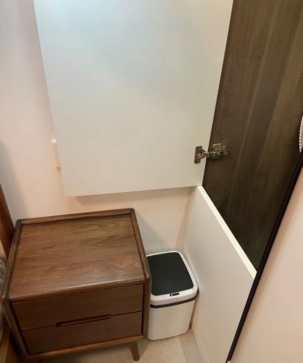 家装床头柜处理,床头柜挡衣柜门