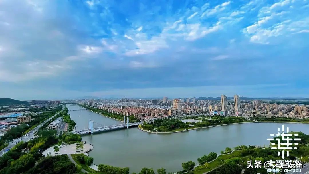 大连第76次新闻发布会回放,大连两先区建设水平大幅跃升