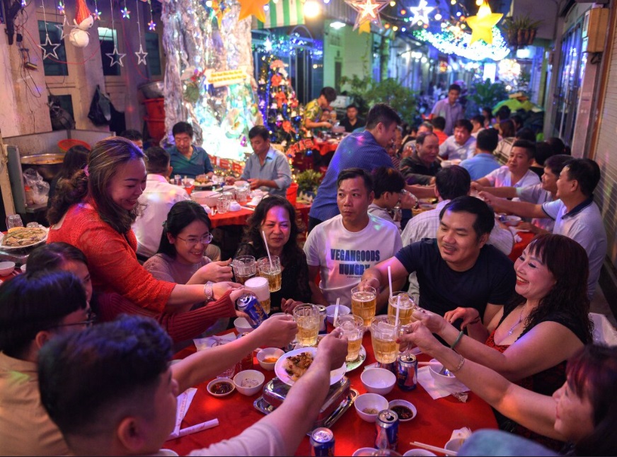 越南最繁华的城市街景,越南老街与芒街哪个城市繁华