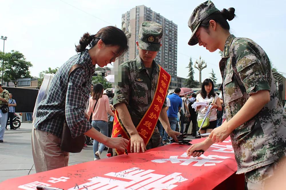 蓉城“红旗台站”，一所年轻的“精英学院”