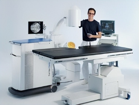 冷却系统的运用和创新，如何实现持续的温度控制和监测？