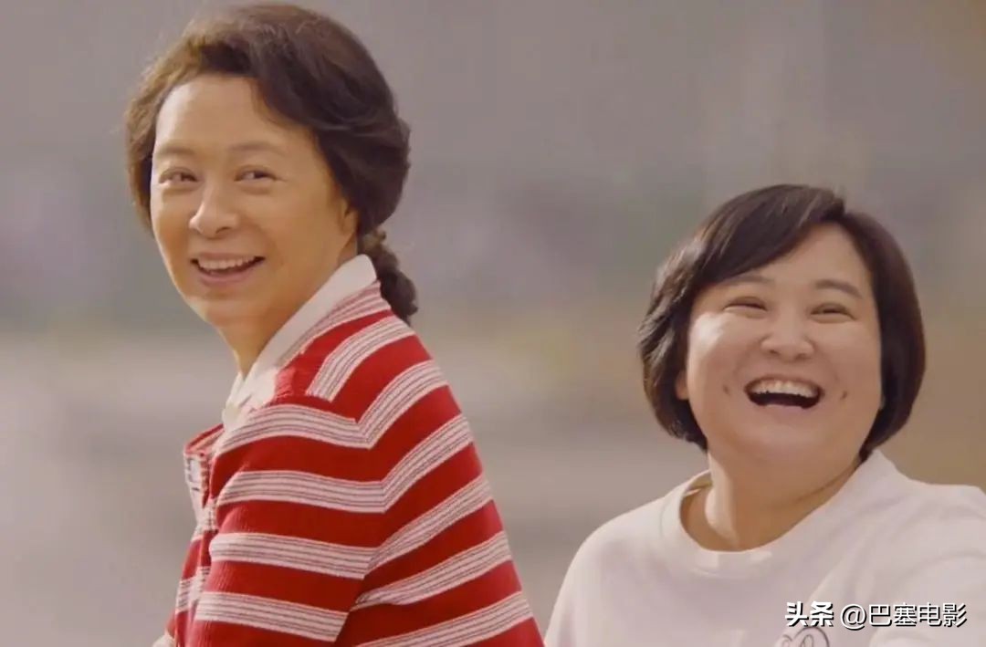 赵丽颖眼睛发炎上台领奖侧面照片,赵丽颖领奖神图高清照片