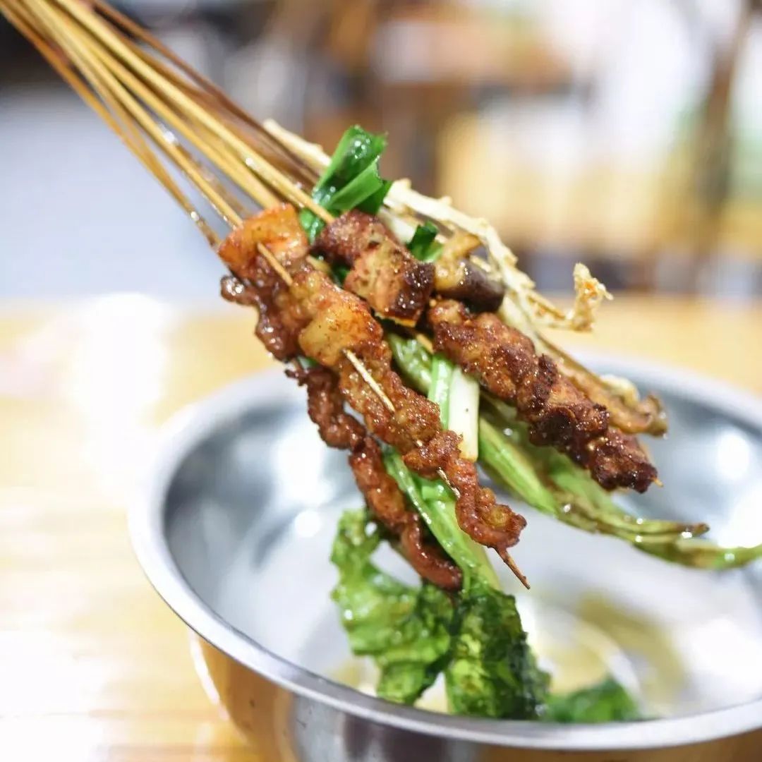 闈掔鏃呮父,鐪夊北闈掔