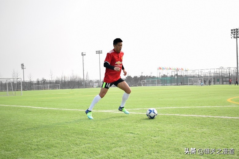 pumafuturez1.4内马尔足球鞋,pumafuturez1.3小黑鞋