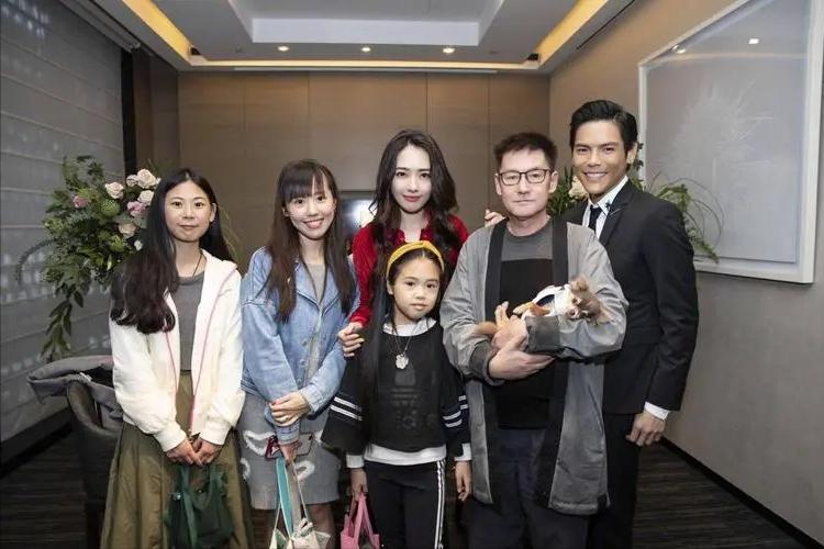 向佐郭碧婷有没有领证,向佐郭碧婷还没领证吗