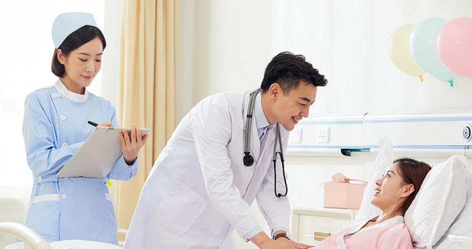 医生：月经推迟几天很正常，但别超过期限！