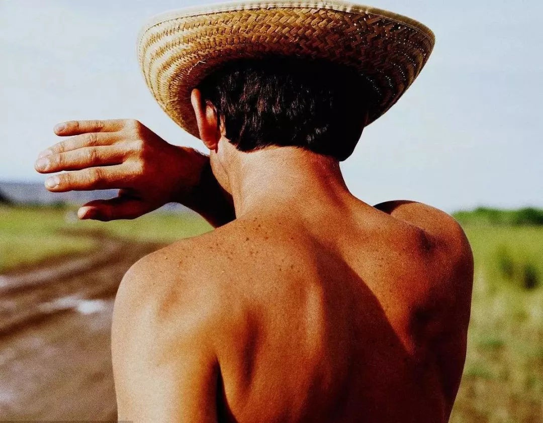 6种出汗暗示身体有大问题,4个部位出汗或暗示身体出问题了