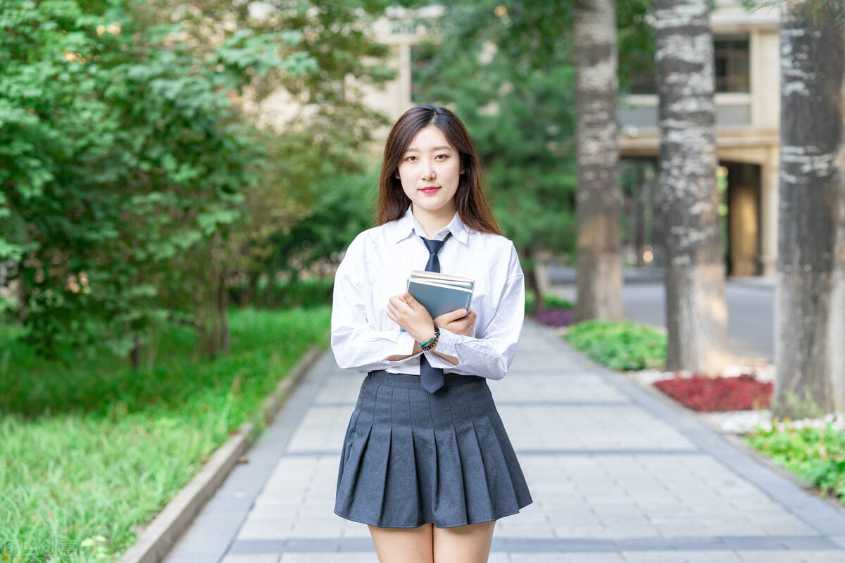 女生进入青春期后会发生什么变化,女孩进入青春发育期会经历什么