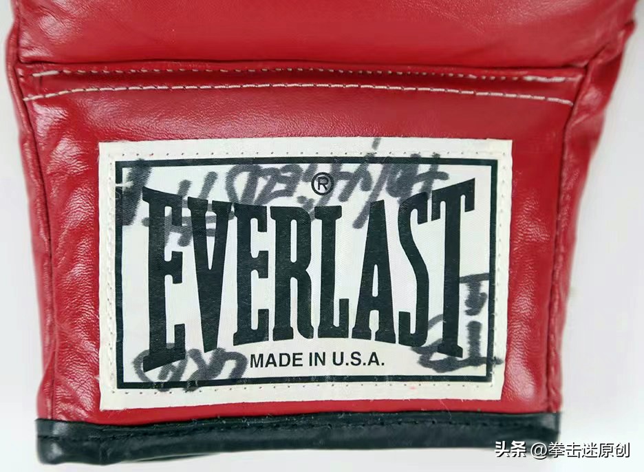 霍利菲尔德被泰森勾拳,霍利菲尔德跟泰森打过吗