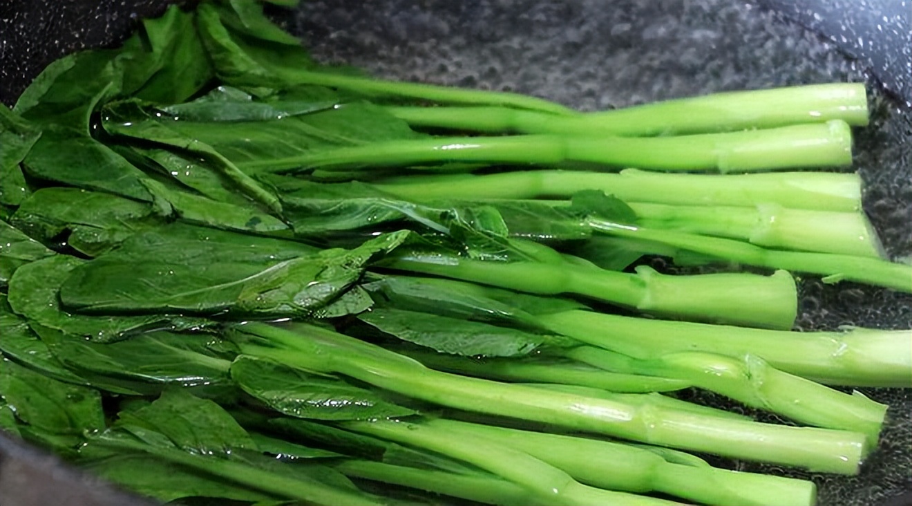 老年人喝什么牛奶补钙效果最好,老人冬季补钙吃什么好