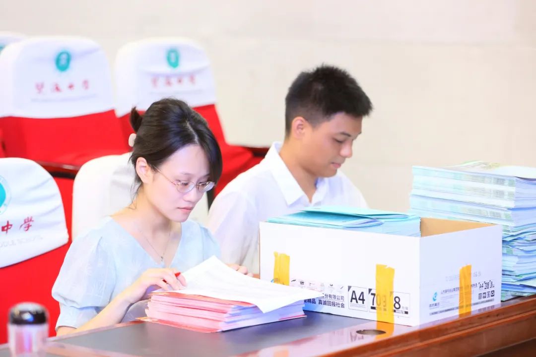 一颗新星落在你我眼眸！双流中学初2023级新生报到纪实