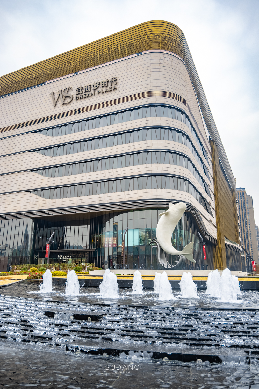 武汉的商场是不是全球最大的,武汉的商场亚洲最大