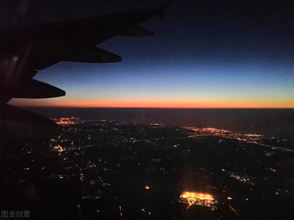 飞机突然坠毁一般什么原因,飞机到底是什么原因导致坠机的