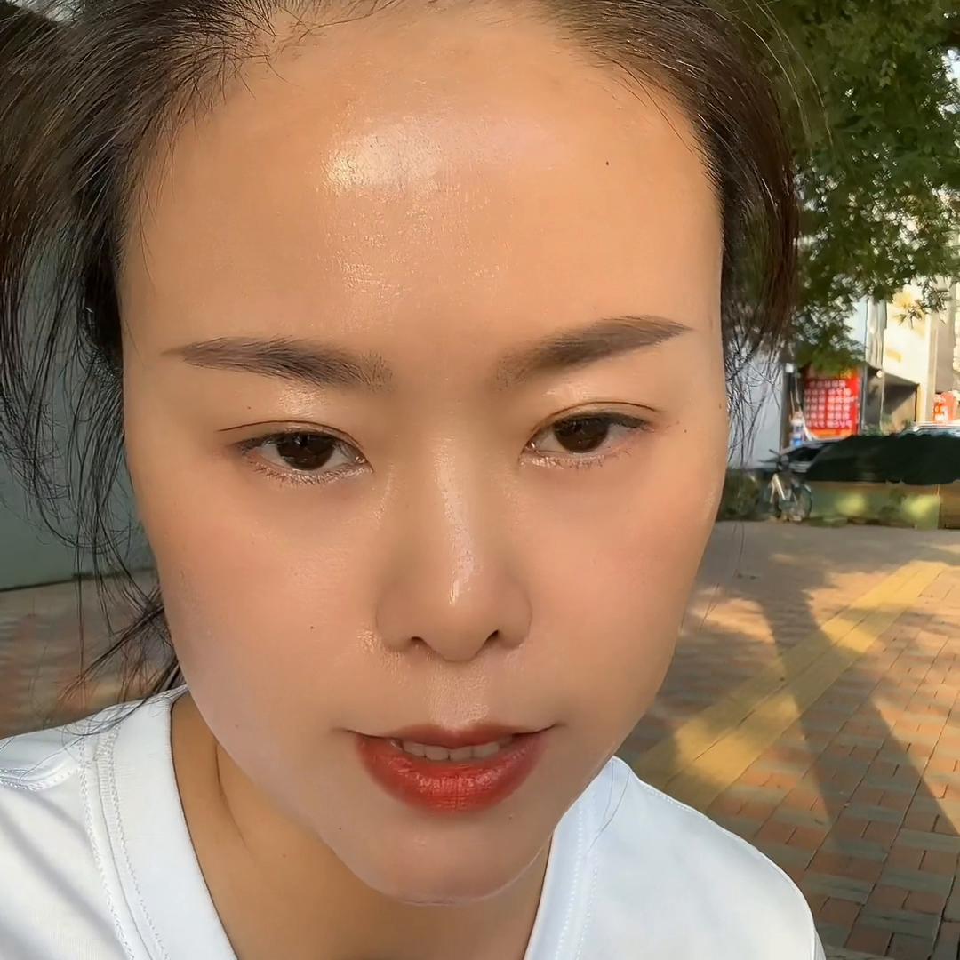 石家庄为什么这么多人打工,成都出现很多假装上班的人