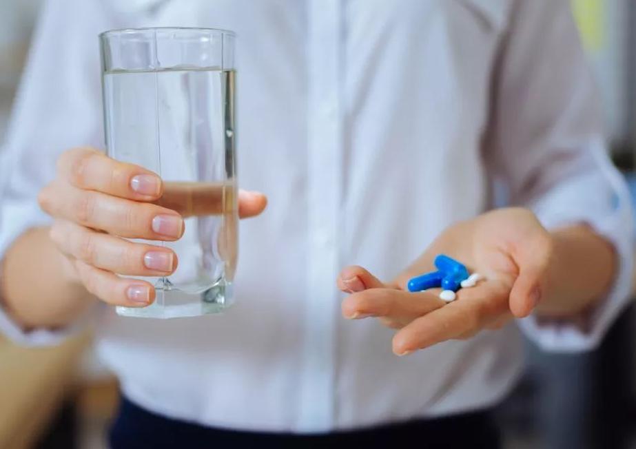 陈女士偷偷往丈夫杯子放了一颗西地那非，后来怎么样了?