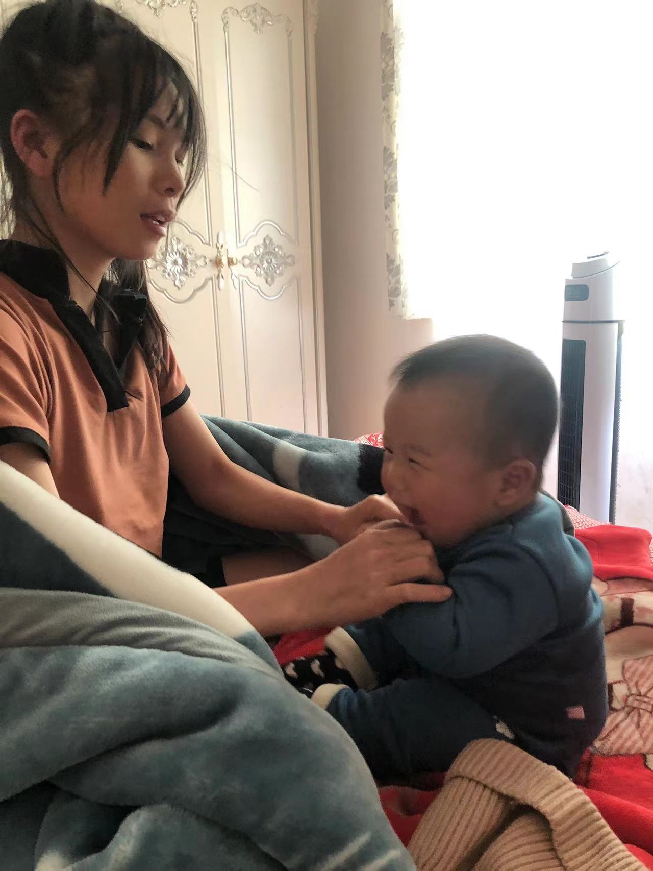 贵州农村小伙娶了个漂亮老婆,贵州农村小伙娶外国媳妇视频