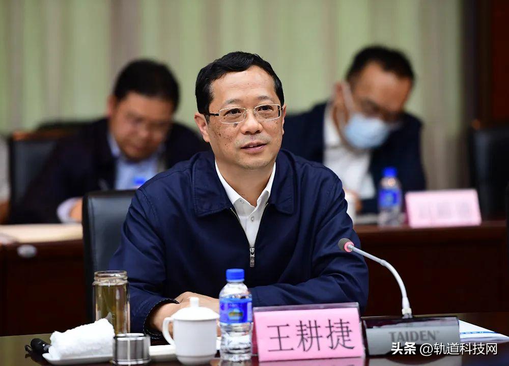 哈尔滨铁路局于树栋董事长,太原铁路局董事长和总经理是谁