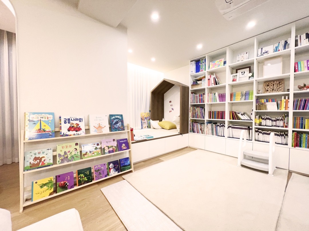 沙发后面没得靠空间该怎么设计,沙发不靠墙怎么设计才好看