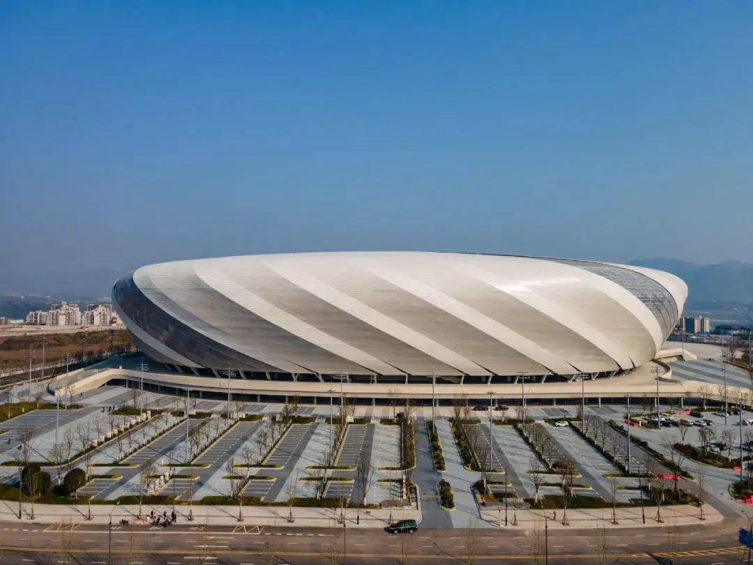 武汉有必要兴建专业足球场馆,武汉汉江湾足球场免费吗