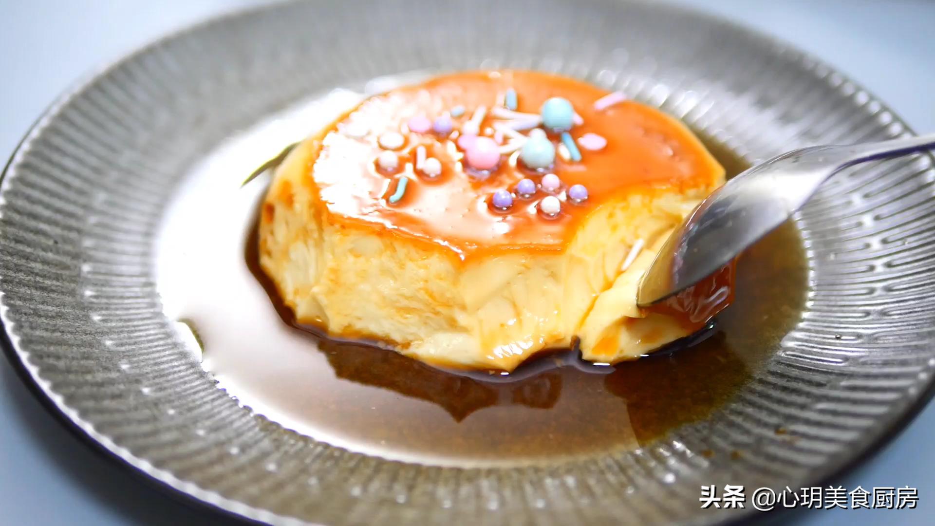 一瓶牛奶2个鸡蛋做蛋糕,一瓶牛奶两个鸡蛋怎么简单做蒸糕