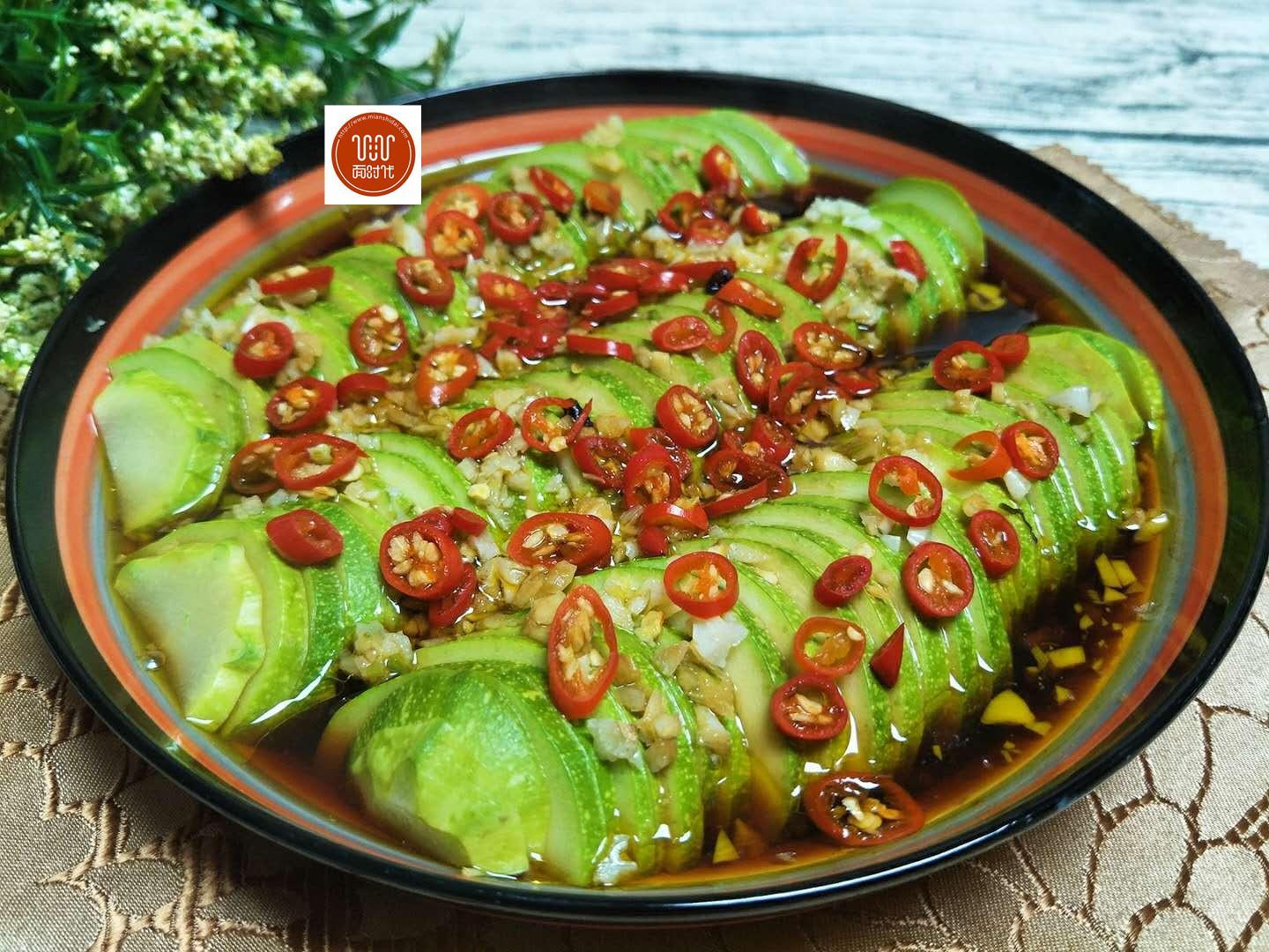 夏天吃瓜它们比西瓜更解暑,夏季吃瓜季多吃这5种瓜消暑清热