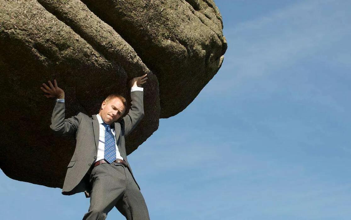 足球江湖之莱不群传：晋级不易，双标加戏，若要成功，必先自宫