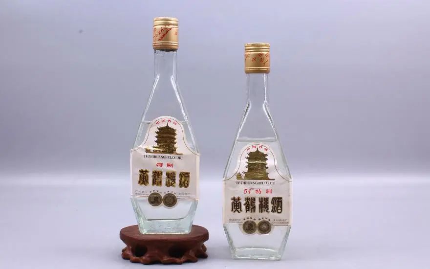 中国四大名酒为什么没五粮液,与茅台五粮液并列的名酒还有哪些