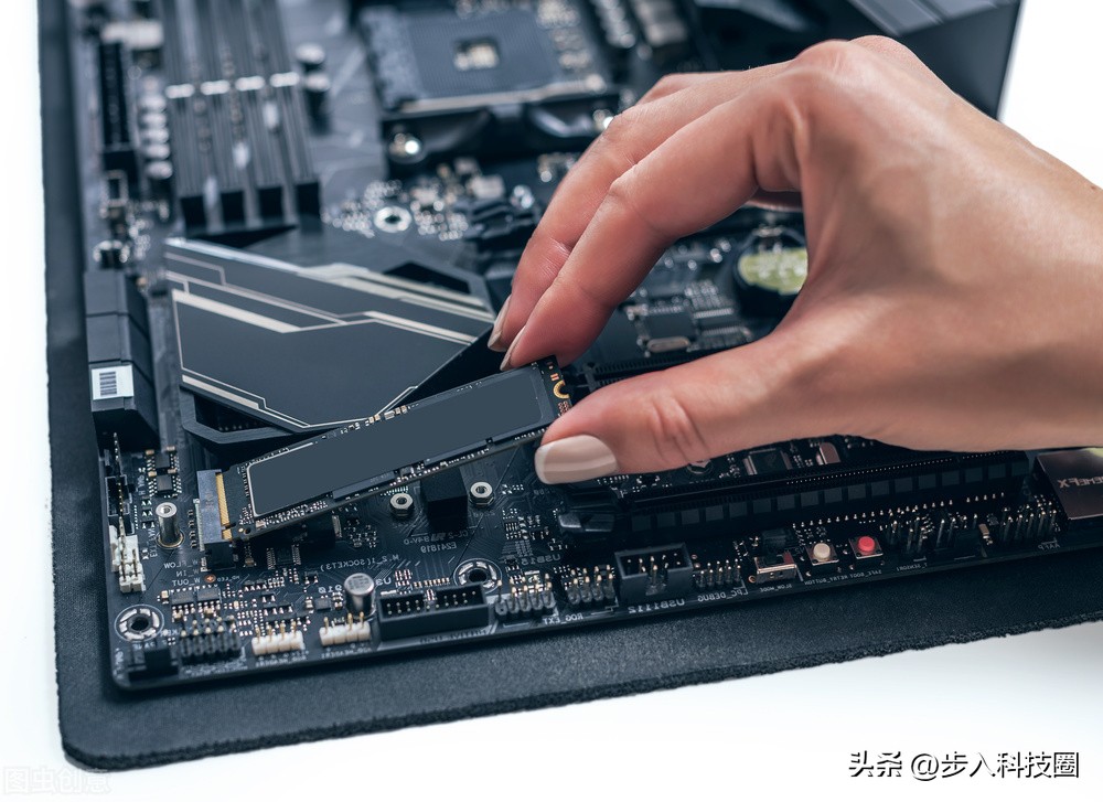 m.2ssd系统盘检测不到,m2固态硬盘有系统但是识别不出来