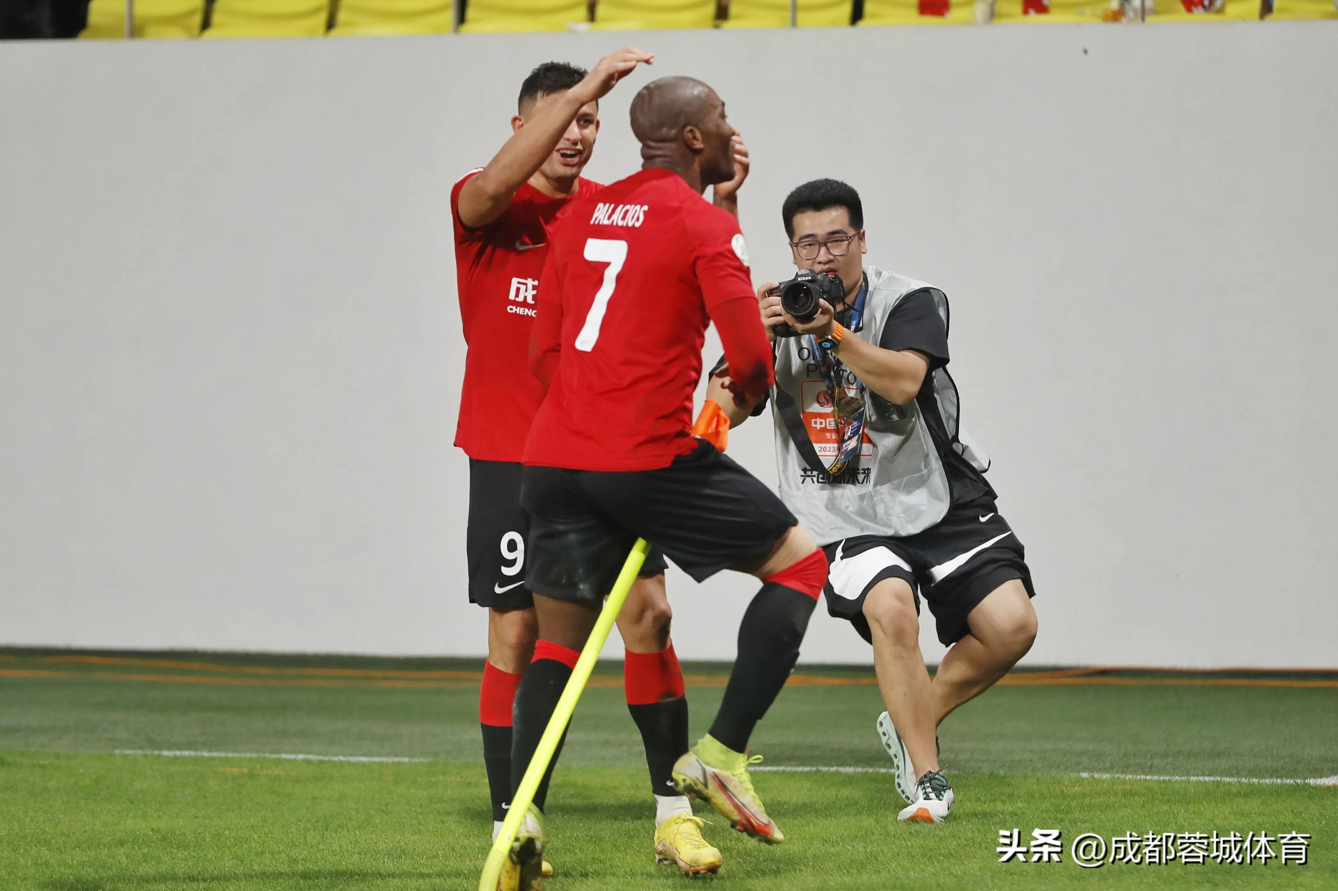 第12轮成都蓉城vs天津津门虎,天津津门虎半场0比1成都蓉城