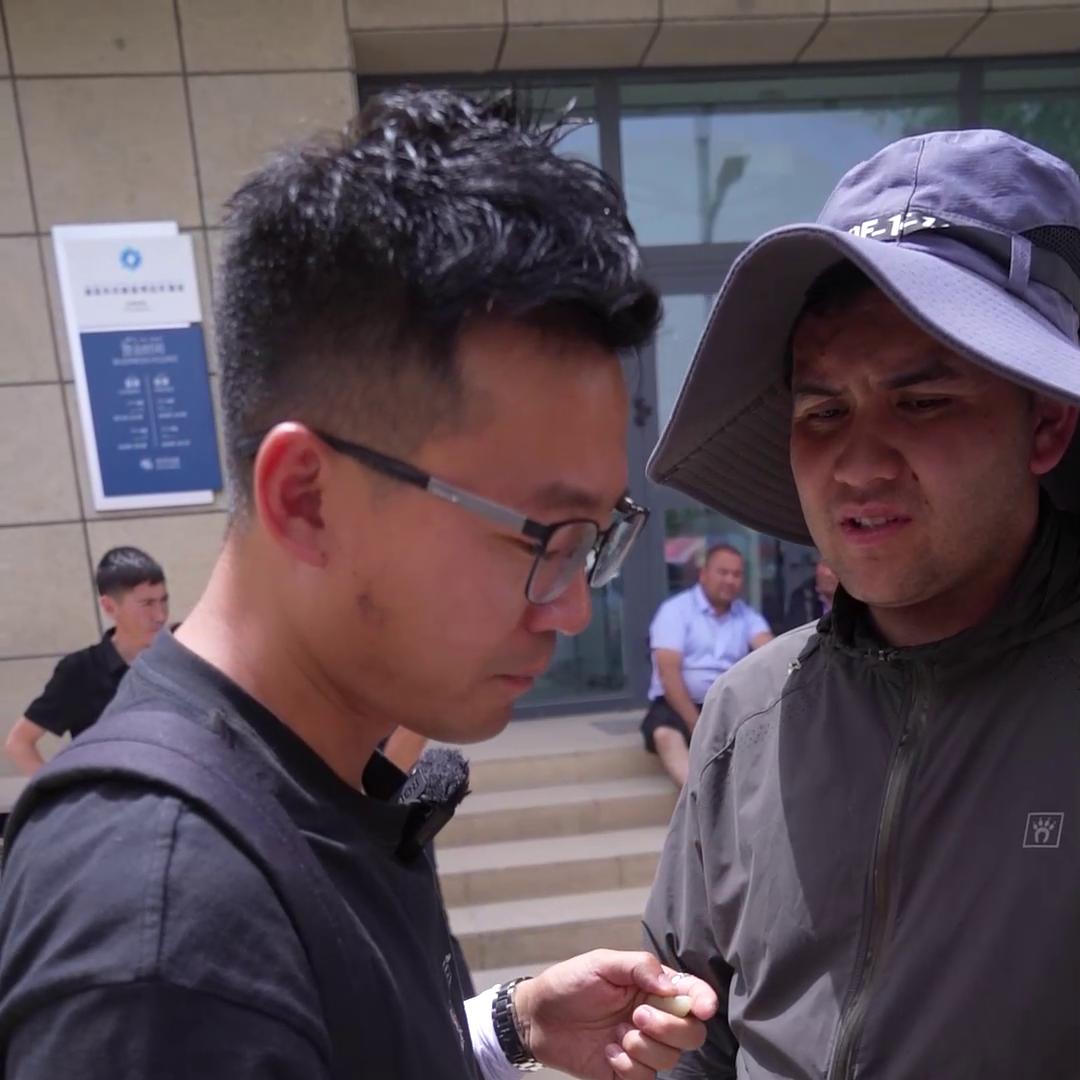 〖NO.239〗收获一枚20克水滴型聚洒金皮黄白种籽料...