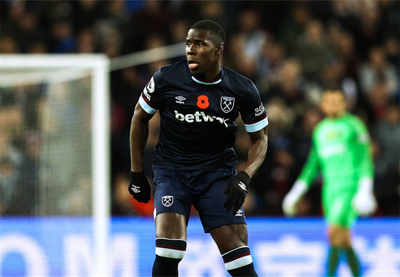 现役法国黑人中后卫金字塔：科纳特3档，孔德意外2档，1档太强