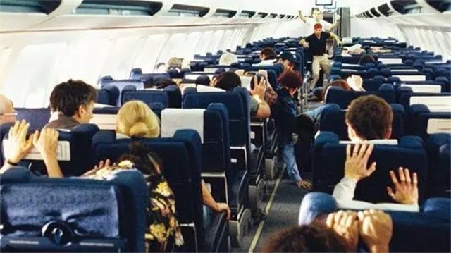 911空姐临终遗言,911遇难空姐幸存者