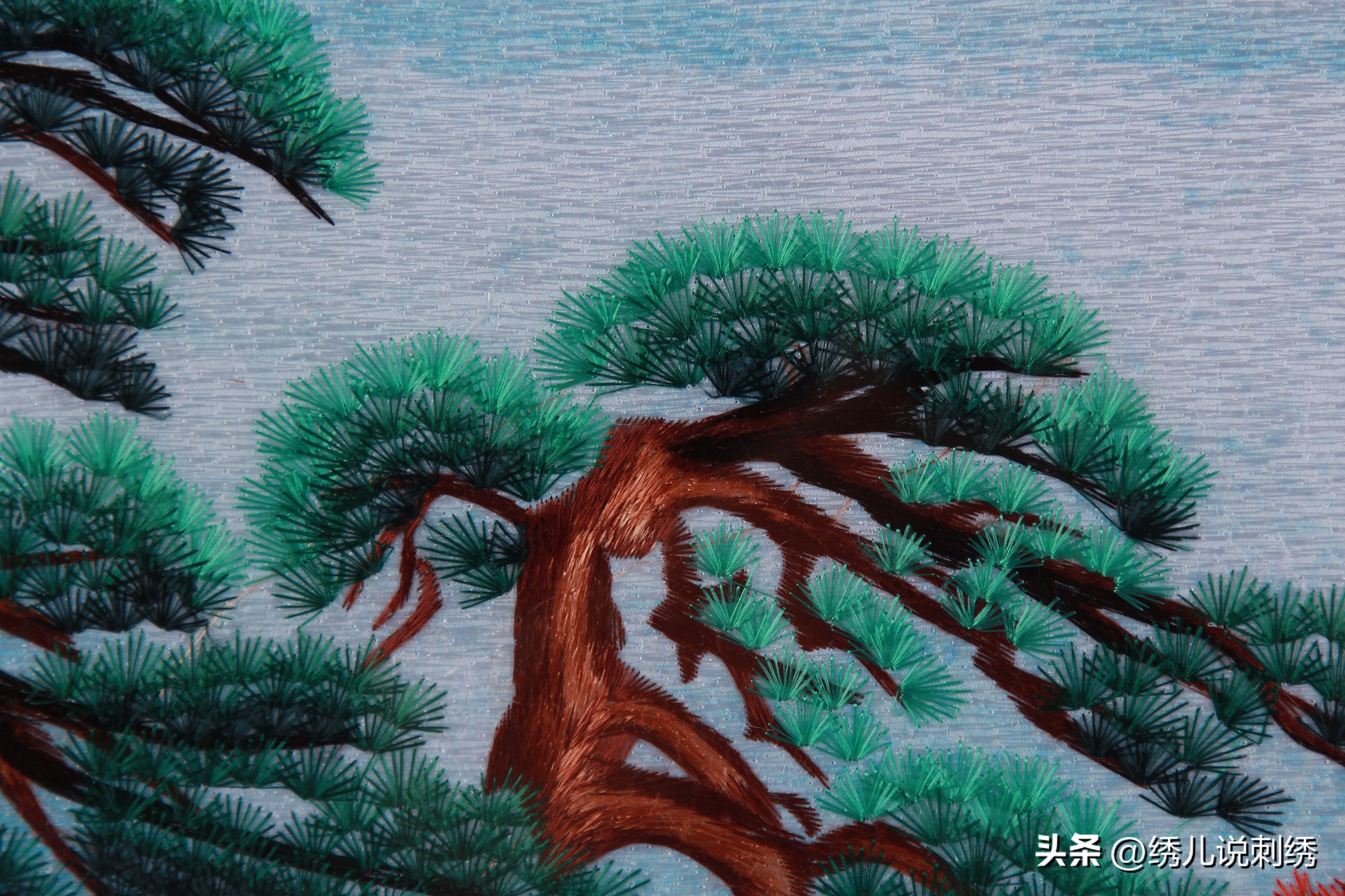 客厅挂山水画什么款式最好看,玄关挂的山水画客厅配什么画