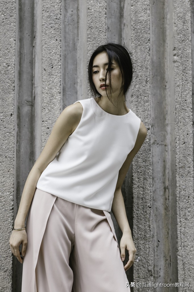 在店铺如何拍服装照片好看,室内如何拍出好看的服装照片