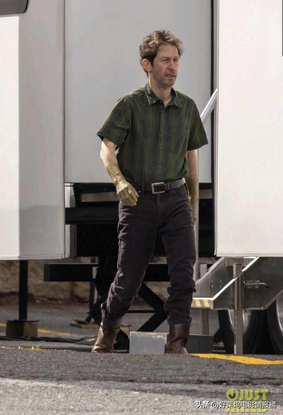 罗斯将军红浩克变身过程,罗斯vs红浩克