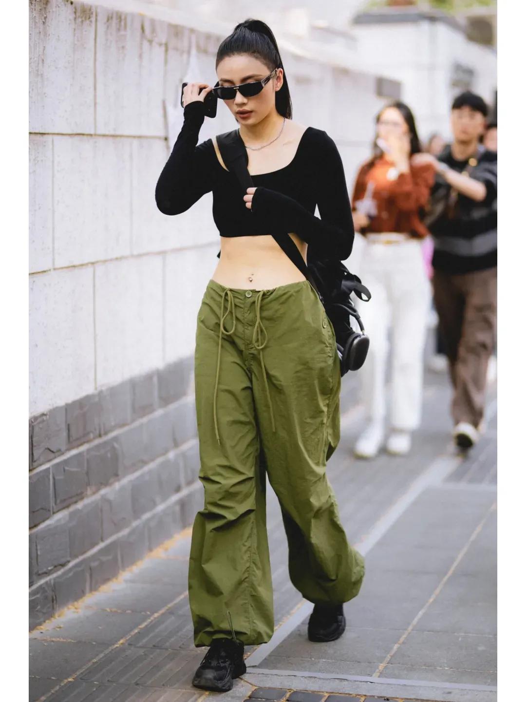 复古低腰裤直筒裤穿搭,时尚裤腰舒适有型