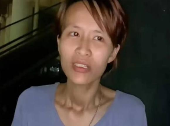 女大学生流落街头,女大学生沦为女乞丐