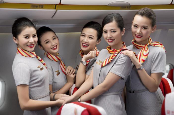 青岛航空空姐面试全过程,空乘面试排队青岛