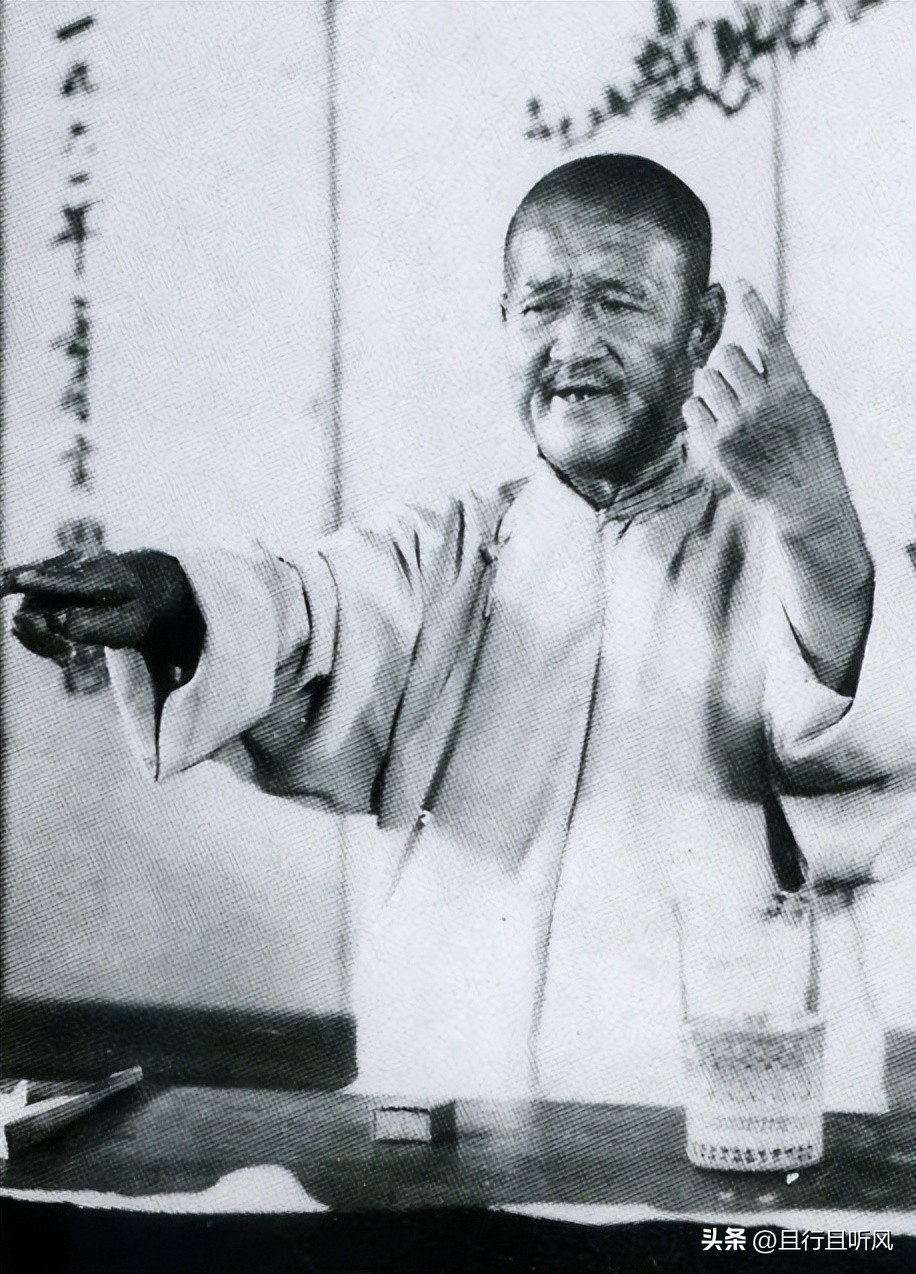 侯宝林的搭档跟郭德纲的矛盾,相声侯宝林贼喊捉贼