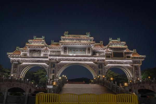 美食与美景并存,美食与美景交相辉映