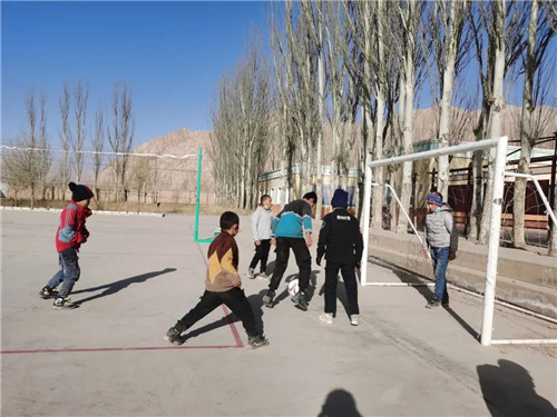 为中国足球梦想助力,为农村孩子筑梦爱心公益活动